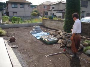 イナバのバイク保管庫組立完了