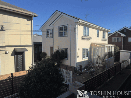 外壁塗装と屋根の葺き替え