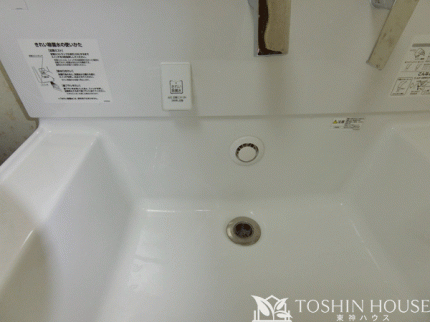 きれい除菌水で清潔な洗面台