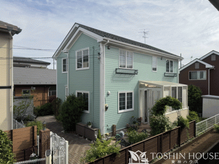 外壁塗装と屋根の葺き替え